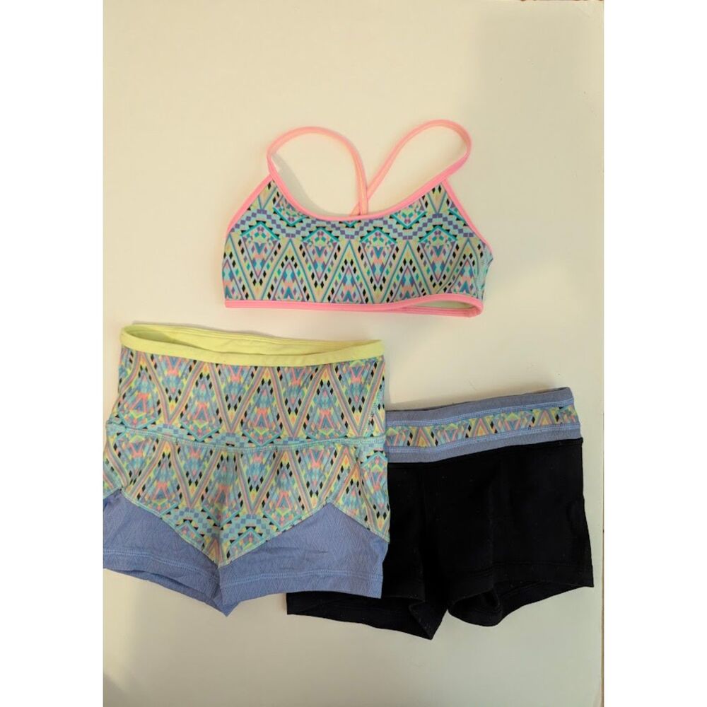 Ivivva by Lululemon Girl's 3 piece Geometric Set 7/8 pink yellow cheer dance